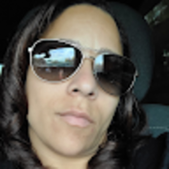 Meet your Posher, Tera - Picture 1 of 1